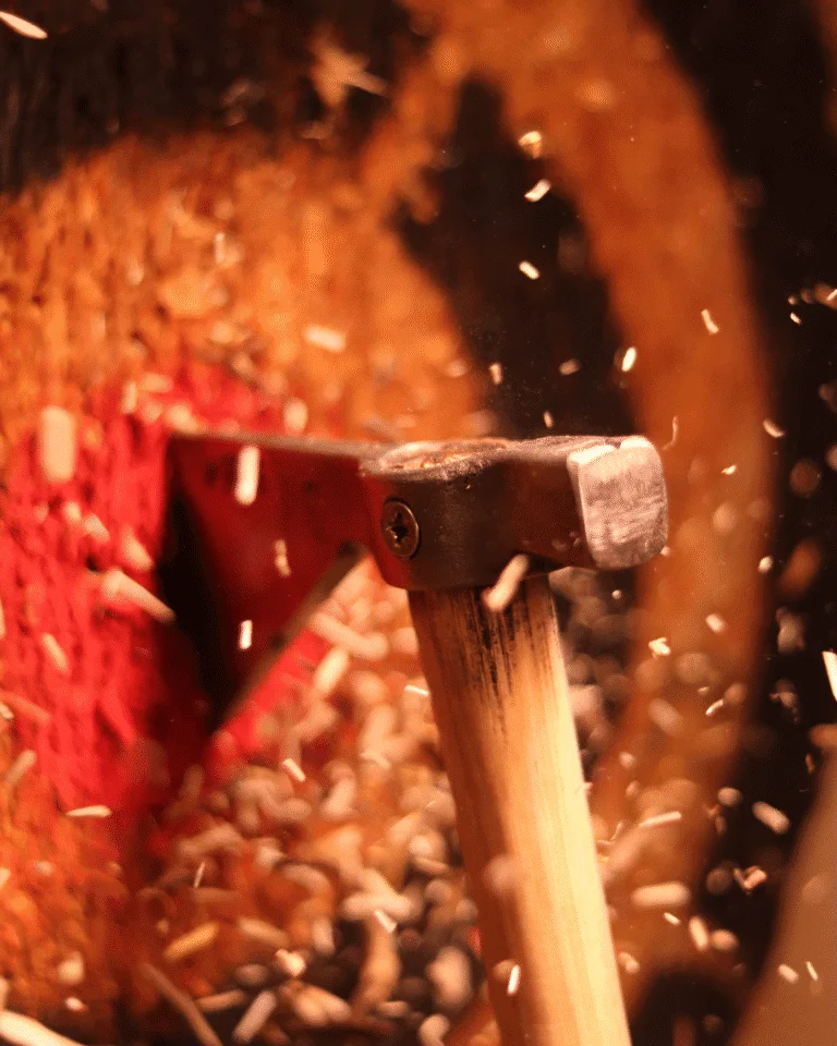 L'Antre 2 Lames Haches